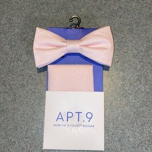 Men’s Bow Tie and Pocket Square